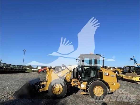 CAT 906M Naudoti ratiniai krautuvai
