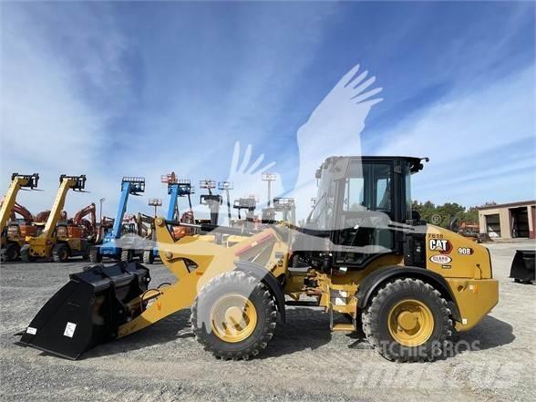 CAT 908 Naudoti ratiniai krautuvai