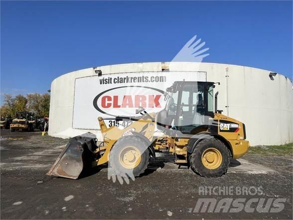 CAT 908M Naudoti ratiniai krautuvai