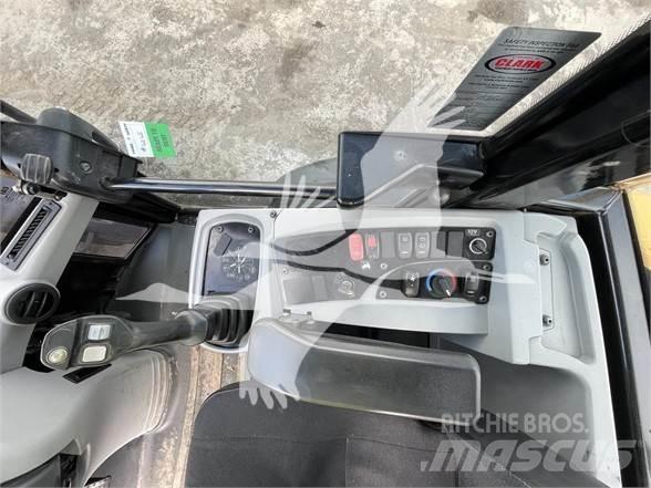 CAT 908M Naudoti ratiniai krautuvai