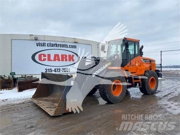Doosan DL250-5 Naudoti ratiniai krautuvai