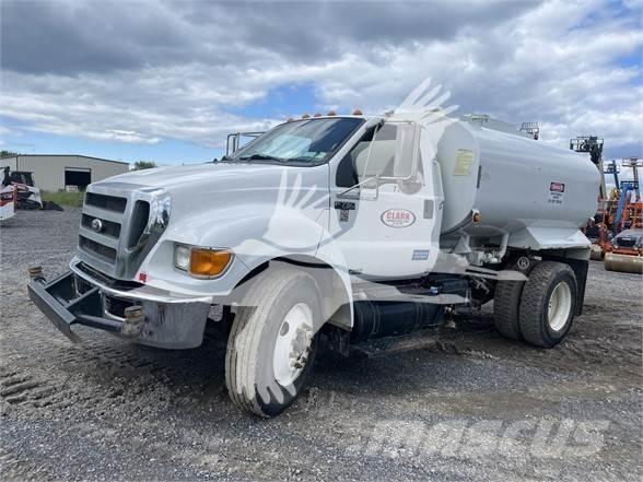 Ford F750 XL Vandens sunkvežimiai