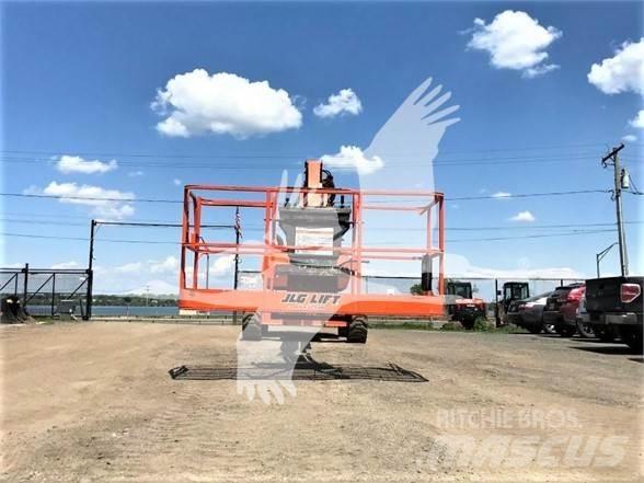 JLG 660SJ Teleskopiniai keltuvai