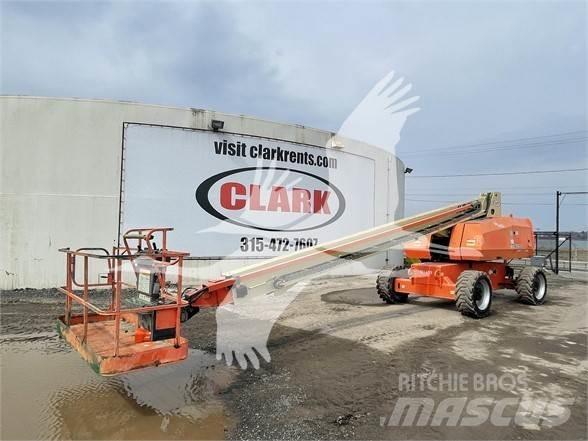 JLG 800S Teleskopiniai keltuvai