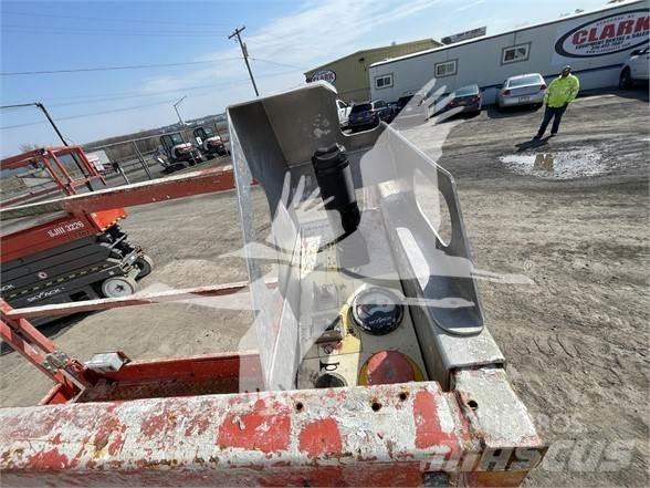 SkyJack SJ3219 Žirkliniai keltuvai