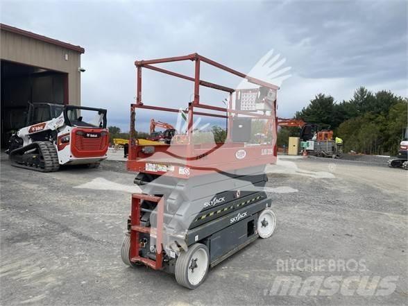 SkyJack SJ3226 Žirkliniai keltuvai