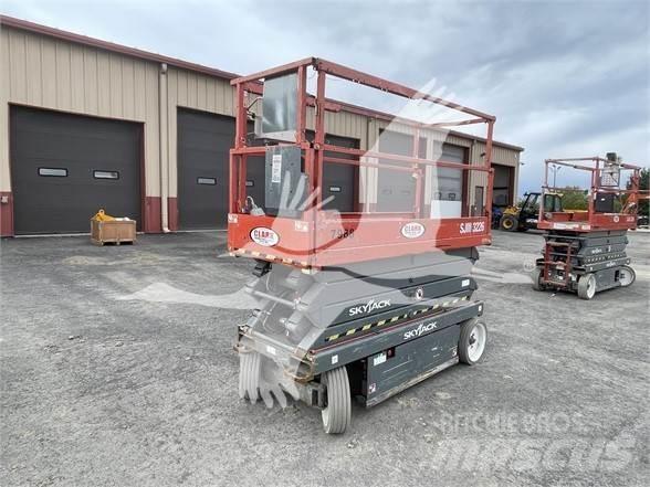 SkyJack SJ3226 Žirkliniai keltuvai
