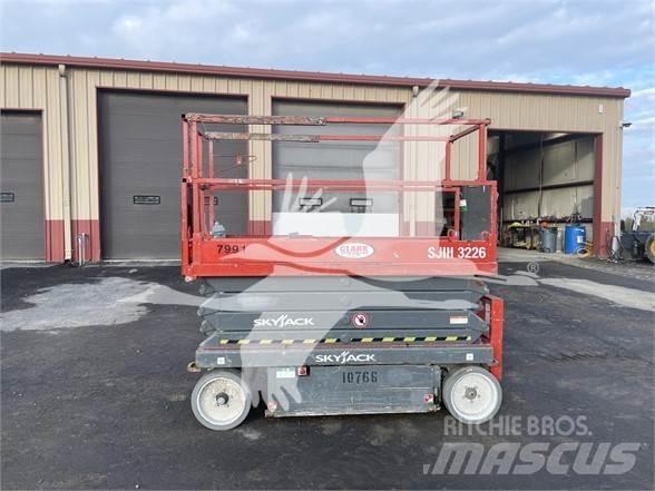 SkyJack SJ3226 Žirkliniai keltuvai