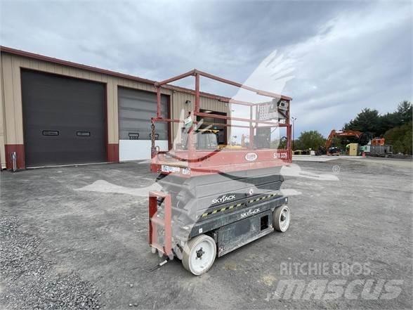 SkyJack SJ3226 Žirkliniai keltuvai