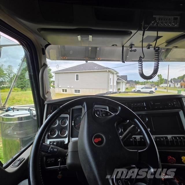Kenworth W 900 Savivarčių priekabų vilkikai