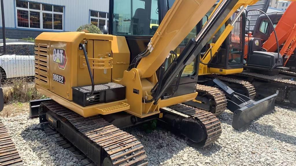 CAT 306 Vikšriniai ekskavatoriai