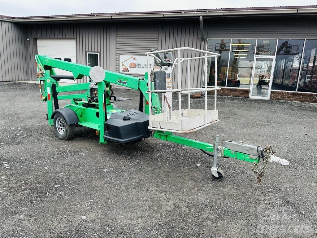 JLG T 350 Ant priekabų montuojamos kėlimo platformos