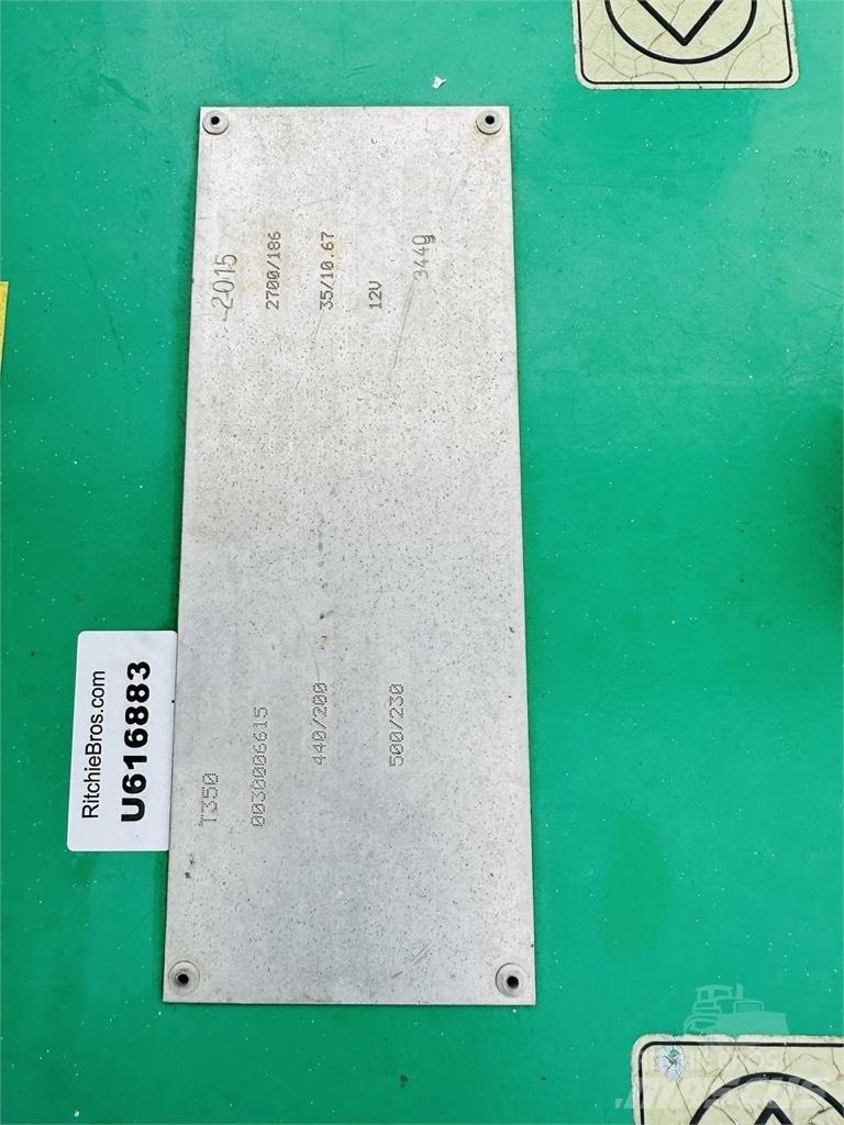 JLG T 350 Ant priekabų montuojamos kėlimo platformos