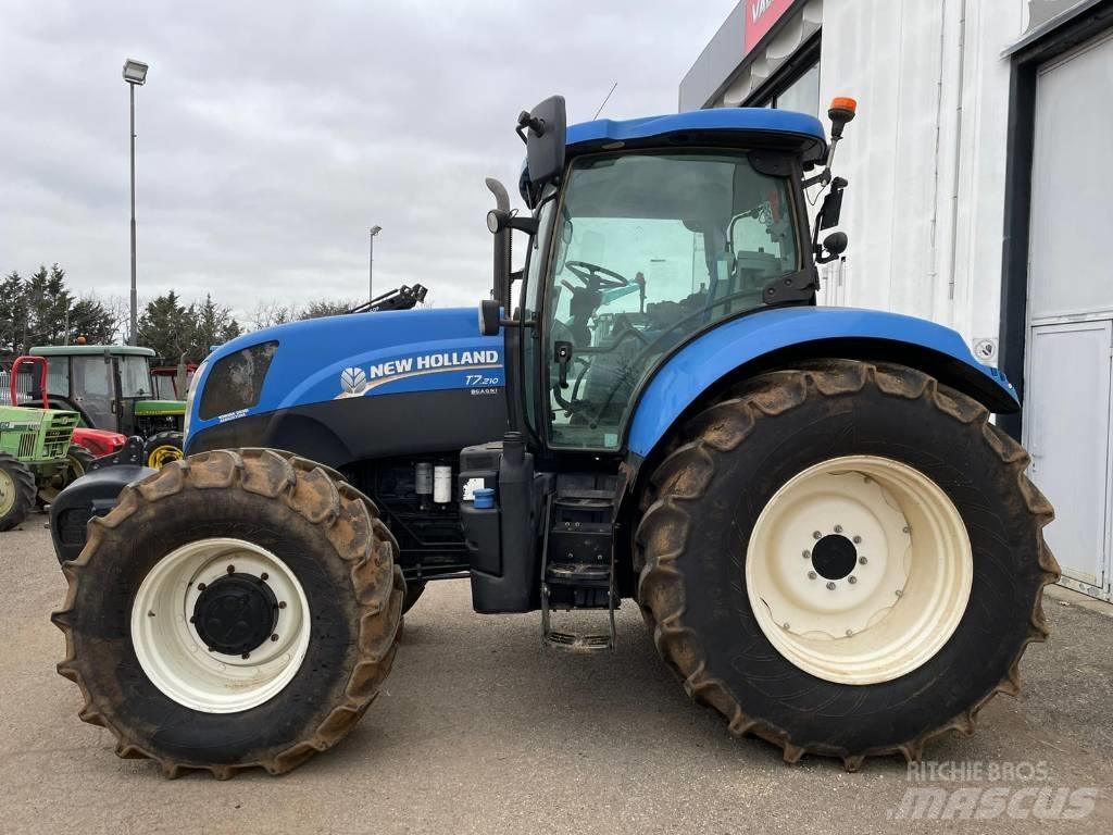 New Holland T 7.210 Traktoriai