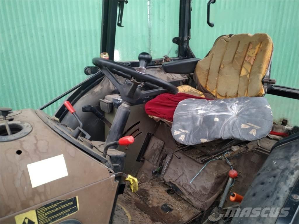 John Deere 1850 Traktoriai
