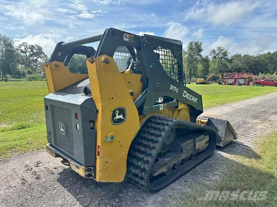 John Deere 317G Krautuvai su šoniniu pasukimu