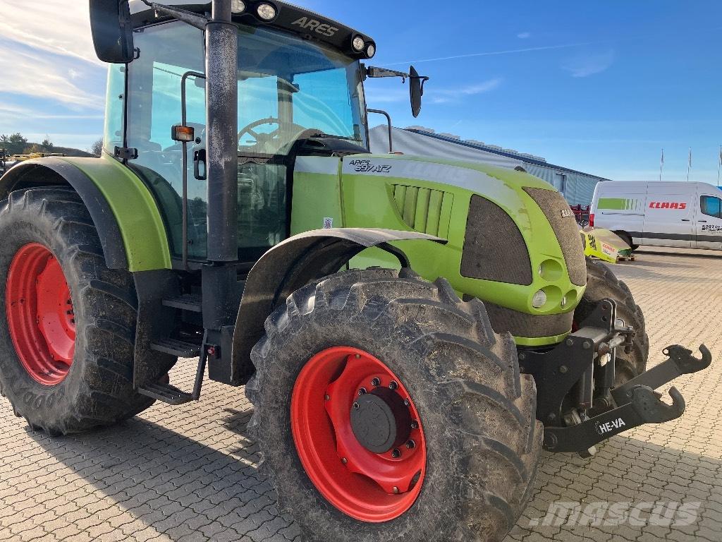 CLAAS Ares 697 ATZ Traktoriai
