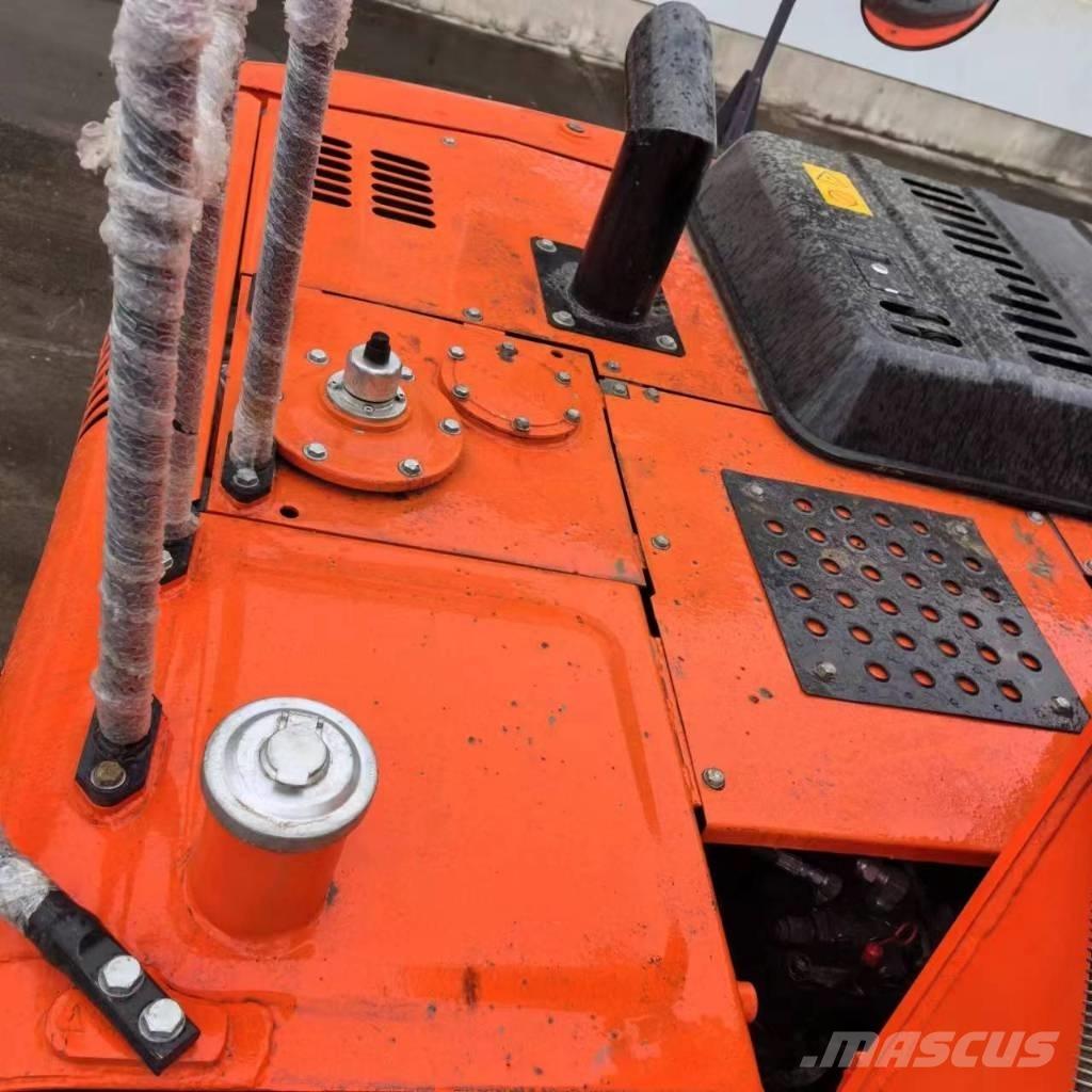 Hitachi ZX 120-3 Vidutinės galios ekskavatoriai 7-12 t