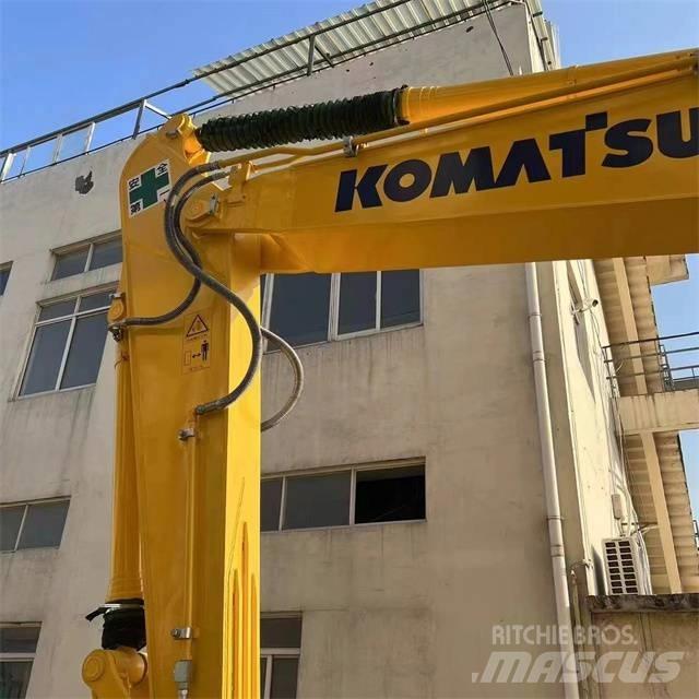 Komatsu PC 210-8 Vikšriniai ekskavatoriai