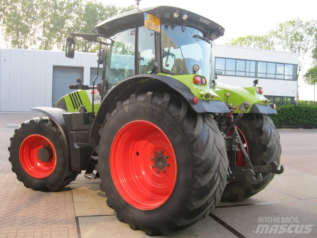 CLAAS Arion 650 CIS Traktoriai