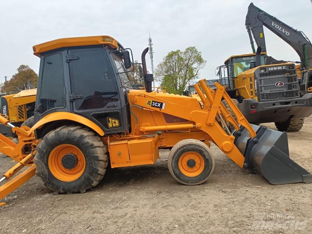 JCB 3 CX Naudoti ratiniai krautuvai