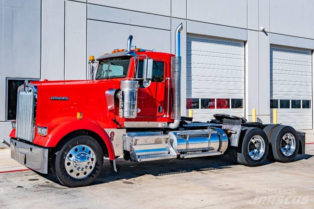 Kenworth W 900 Naudoti vilkikai