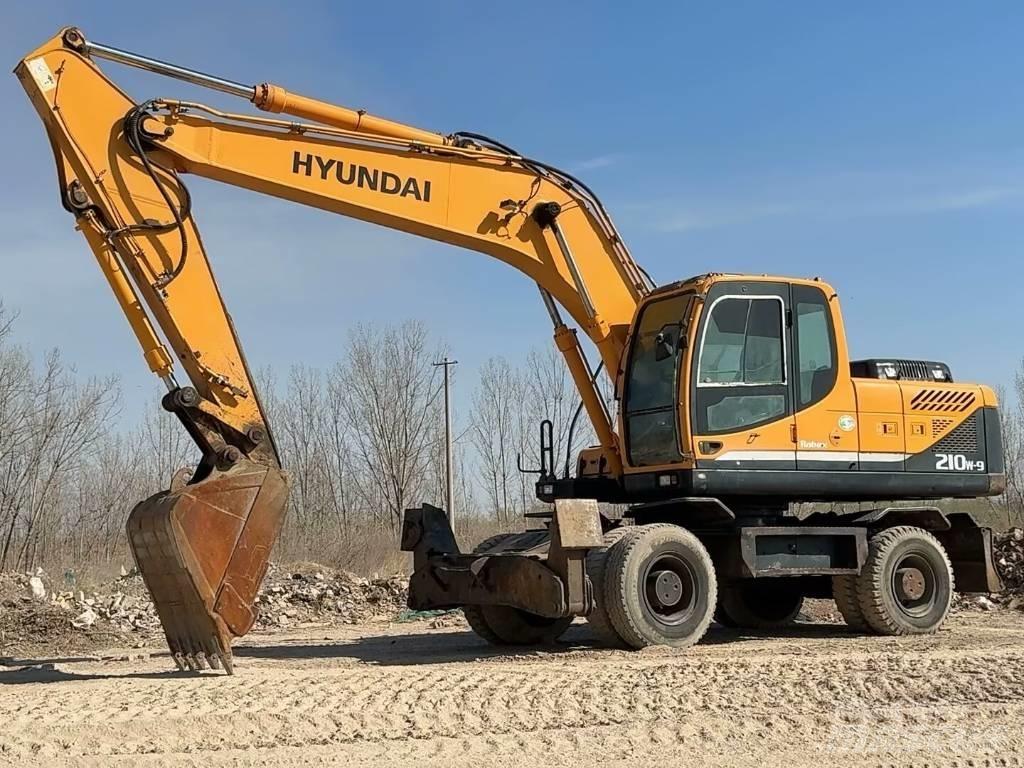 Hyundai R210W-9 Ratiniai ekskavatoriai