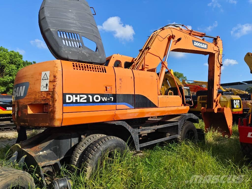 Doosan DH 210 W-7 Ratiniai ekskavatoriai