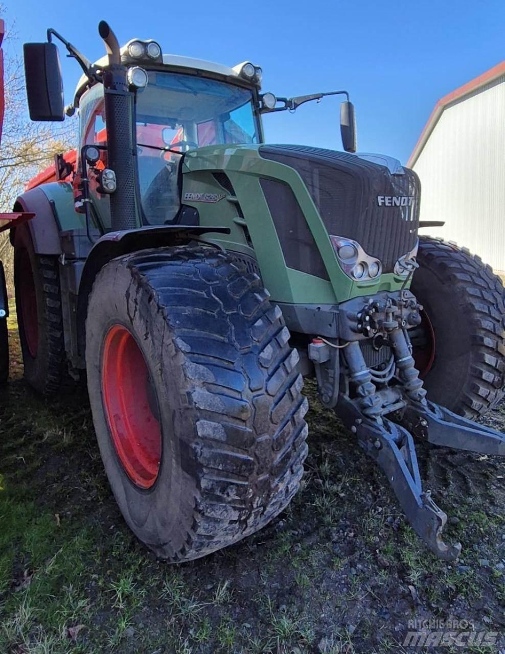 Fendt 828 Vario Traktoriai