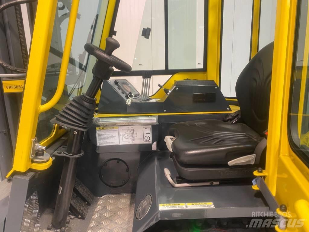 Combilift CBE2500 Šakiniai krautuvai su privažiavimu iš visų keturių pusių