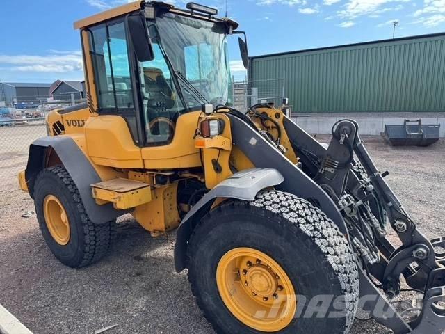 Volvo L 60 F Naudoti ratiniai krautuvai