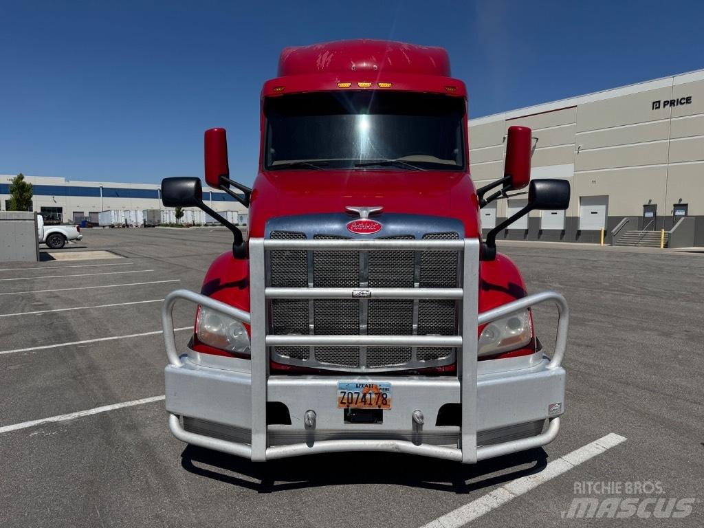 Peterbilt 579 Naudoti vilkikai