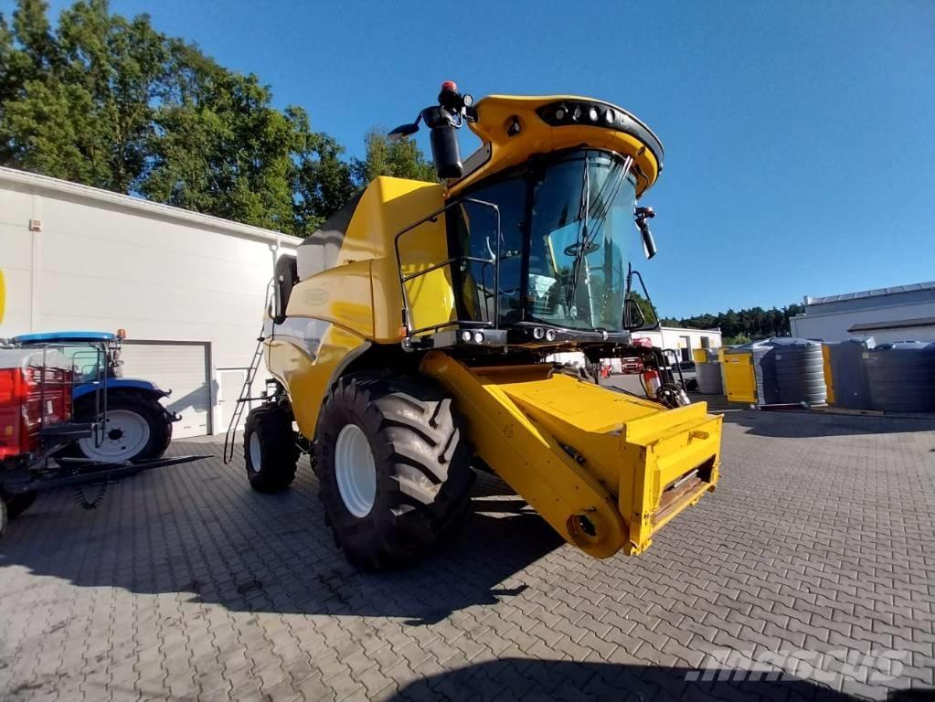 New Holland CX 8.90 Derliaus nuėmimo kombainai