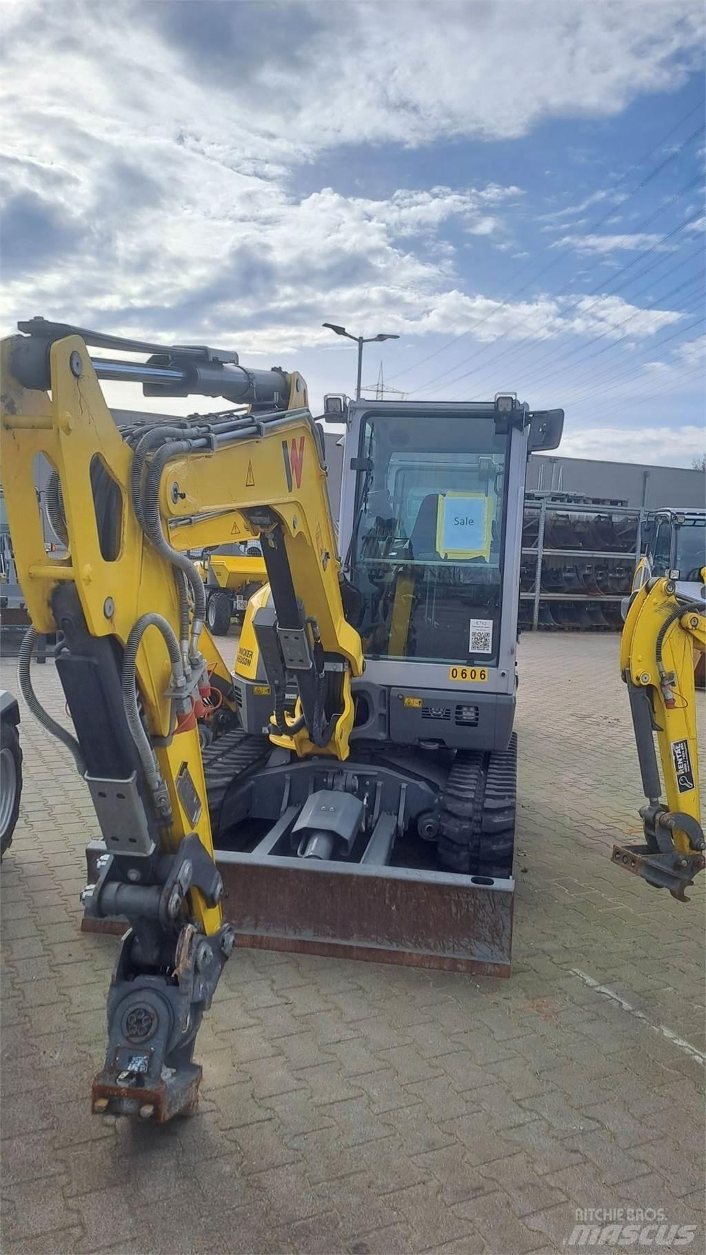 Wacker Neuson ET42 Vikšriniai ekskavatoriai