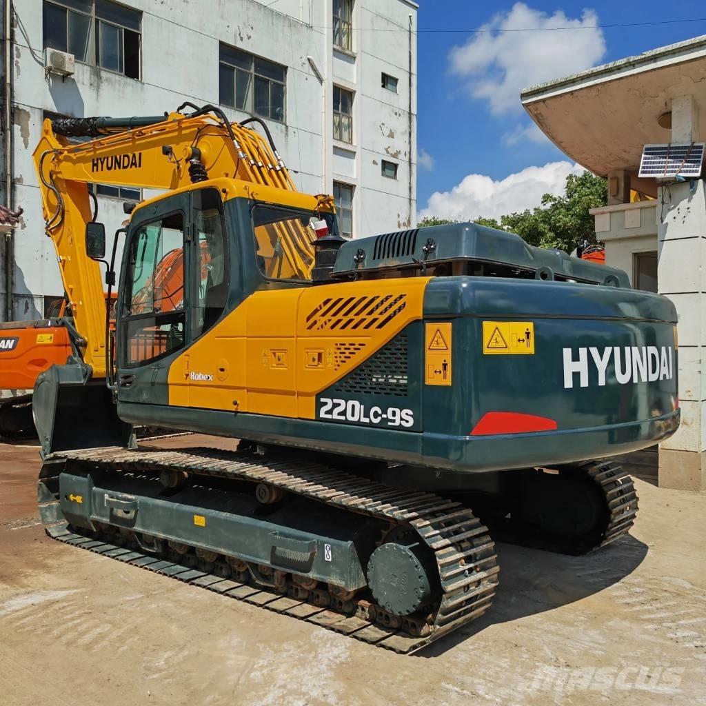 Hyundai R220LC-9S Vikšriniai ekskavatoriai
