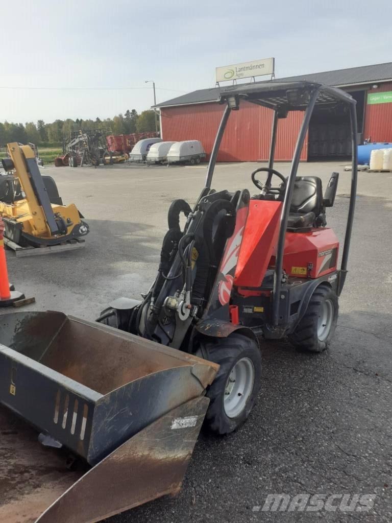 Norcar A6226 Daugiafunkciniai pakrovėjai