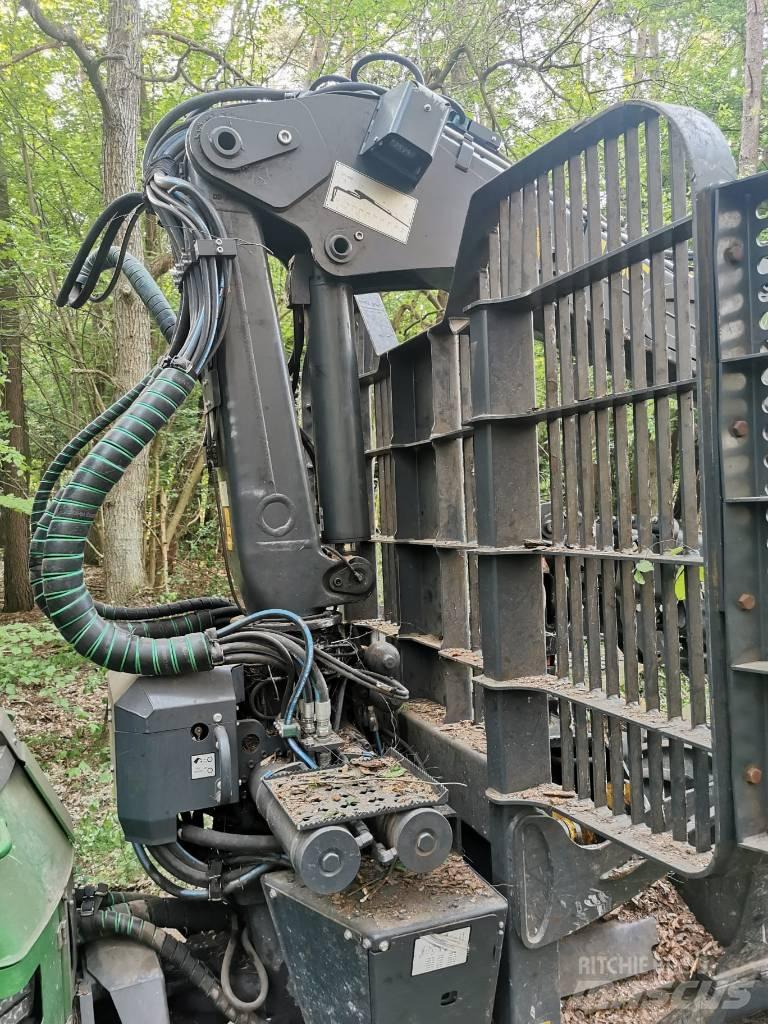 John Deere 1110G Naudoti miškovežiai (Forvarderiai)