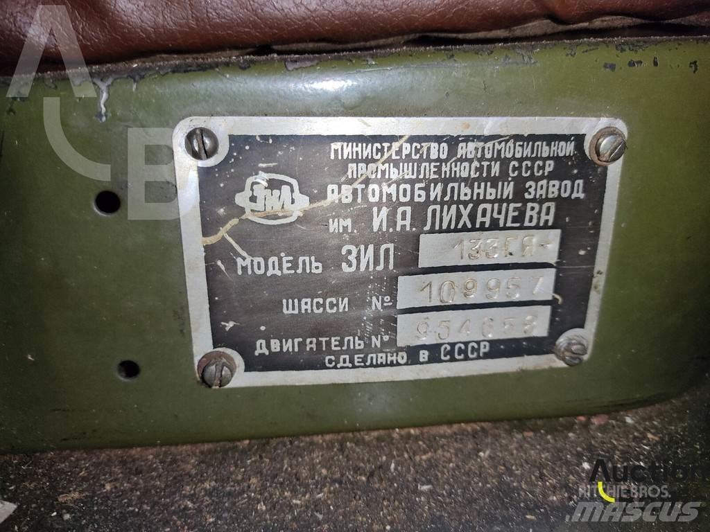 ZIL 133 Visureigiai kranai