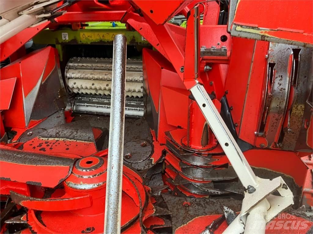 CLAAS JAGUAR 950 Pašarų kombainai