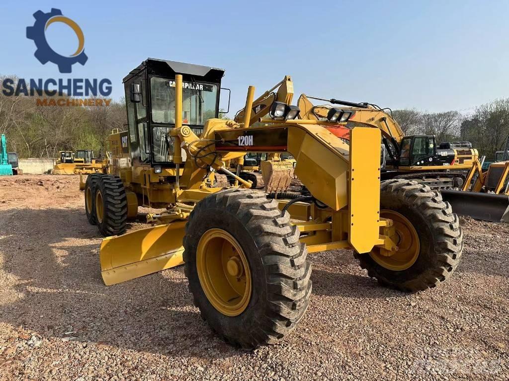 CAT 120 H Greideriai