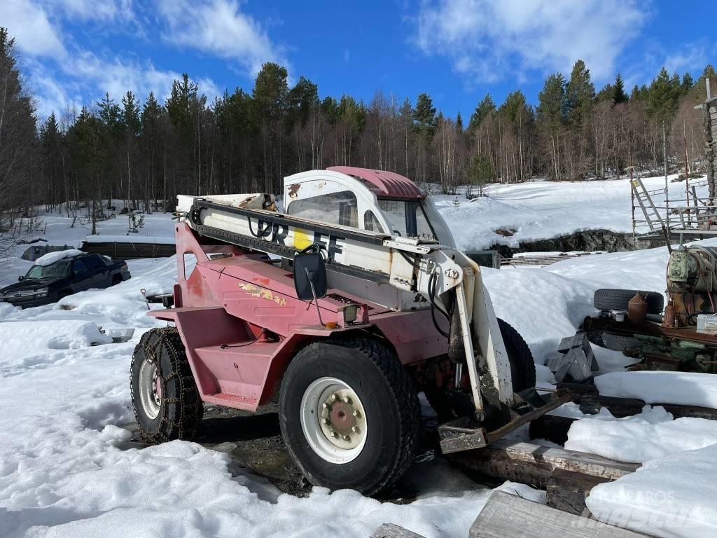Merlo SM25 Teleskopiniai krautuvai