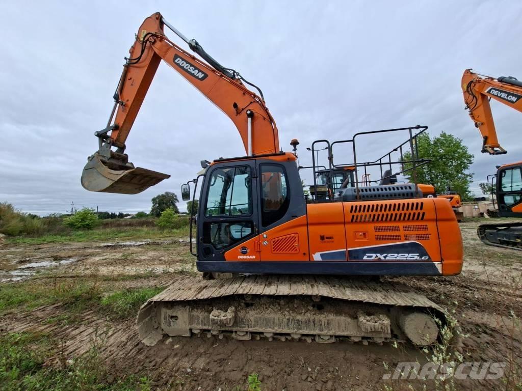 Doosan DX 225 LC-5 Vikšriniai ekskavatoriai