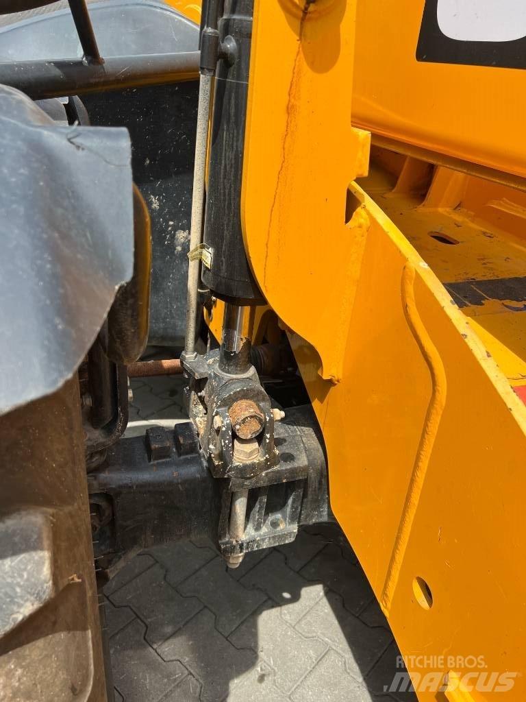JCB 540-140 Teleskopiniai krautuvai