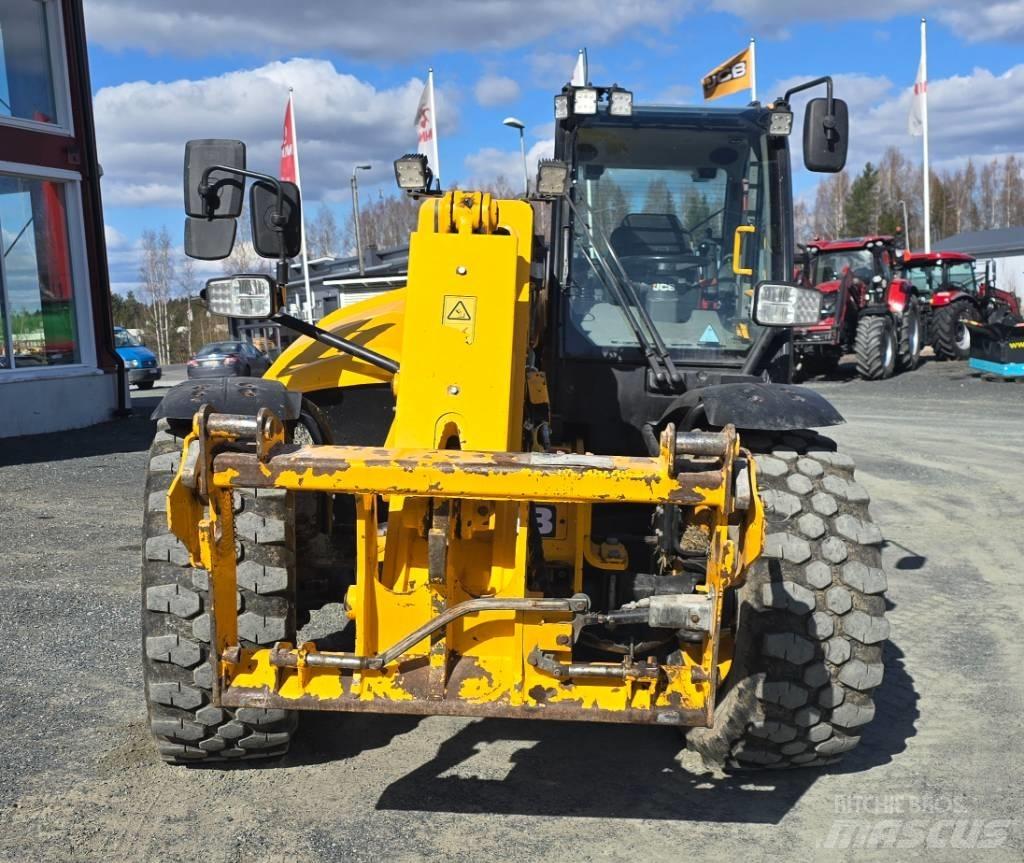 JCB 542-70 Teleskopiniai krautuvai žemės ūkiui