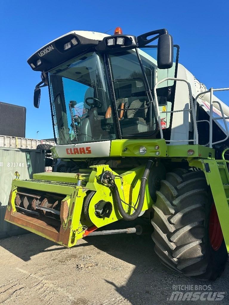 CLAAS Lexion 560 Derliaus nuėmimo kombainai