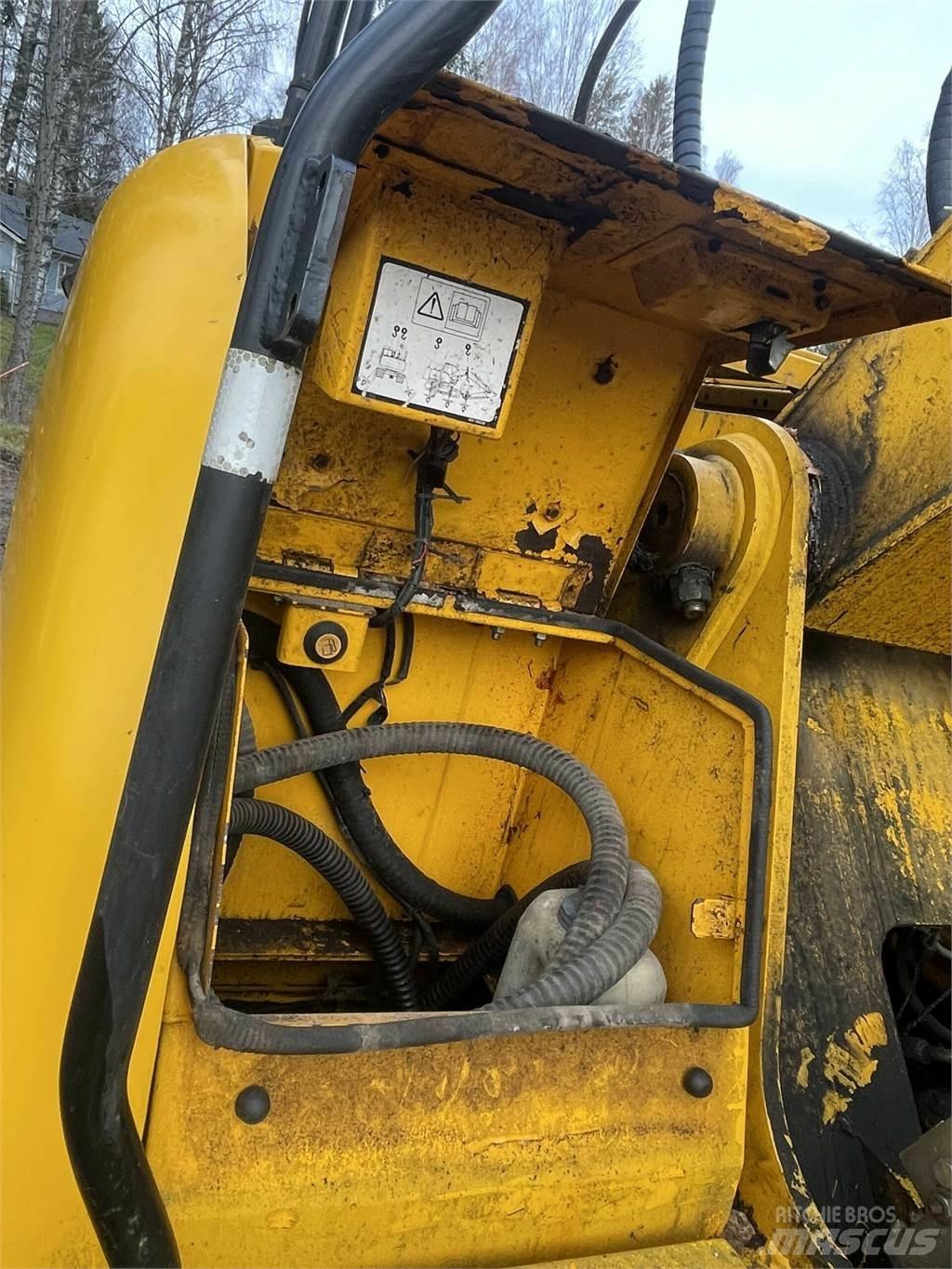 JCB JS 200 LC Vikšriniai ekskavatoriai