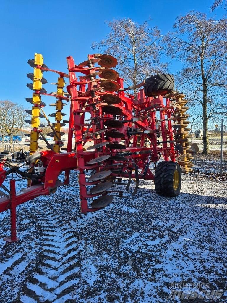 Väderstad TD600 Kultivatoriai