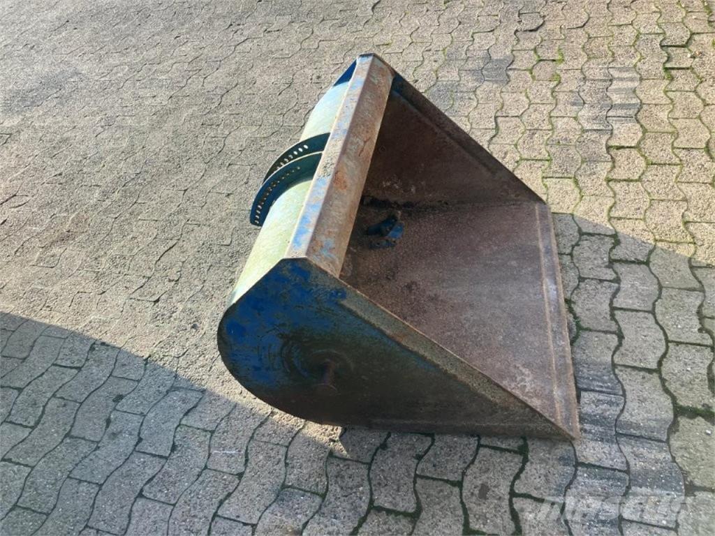 John Deere 1020 Traktoriai