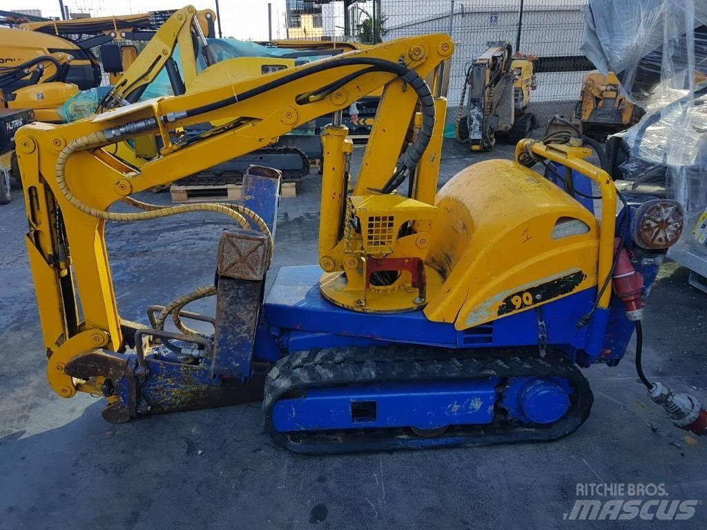 Brokk 90 Griovimo ekskavatoriai