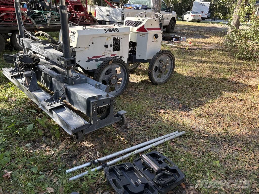 Somero S-840 Betono paskirstymo strėlės